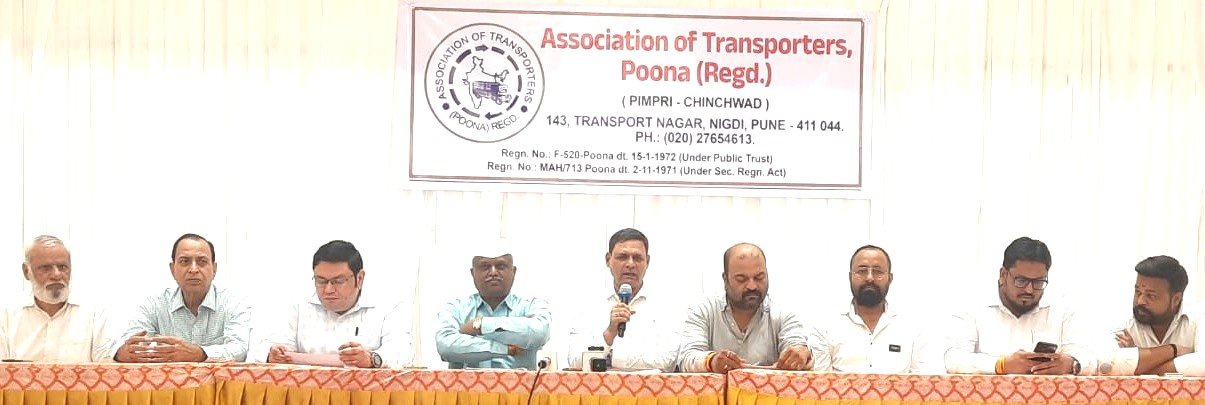 वाहतूकदारांचे स्व-इच्छेने बेमुदत चक्का जाम आंदोलन आज मध्यरात्रीपासून : दिलीप देशमुख