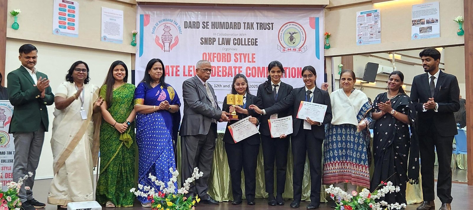 न्यायप्रक्रियेतील पारदर्शकता व निष्पक्षता नवोदित वकिलांसाठी प्रेरणादायी : मा. न्यायमूर्ती जोशी