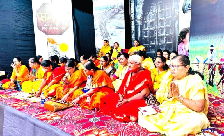 गांधीपेठ तालीम मित्रमंडळाच्या गणेशोत्सवात महिलांचे अथर्वशीर्ष पठण!