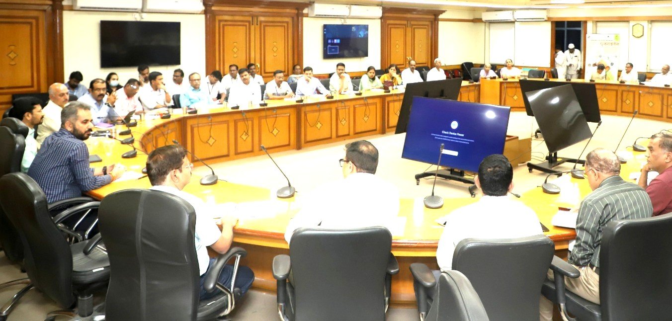 पर्यावरणपूरक गणेशोत्सवासाठी  समन्वयाने काम करावे : आयुक्त शेखर सिंह