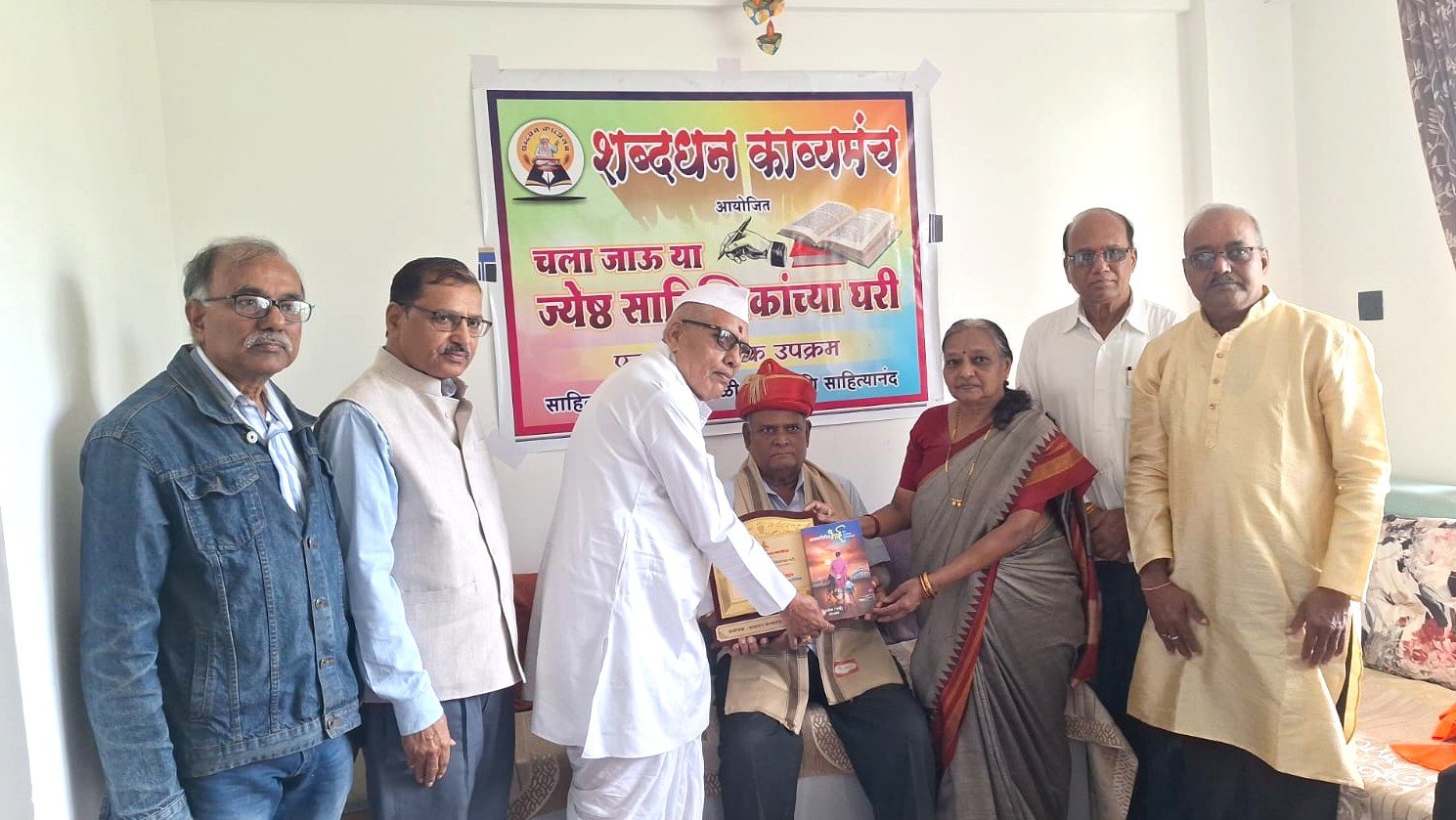 शब्दधन काव्यमंचाने केलेल्या सन्मानाने मनात कृतार्थतेचे भाव: बबन पोतदार