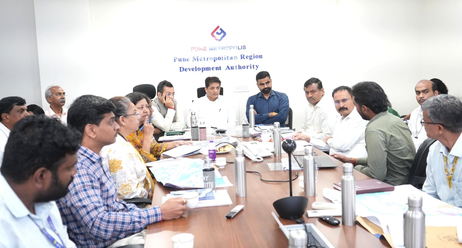 वाहतूक कोंडी सोडव‍िण्यासाठी मोजणीसह भूसंपादन प्रक्रिया तातडीने राबवा!