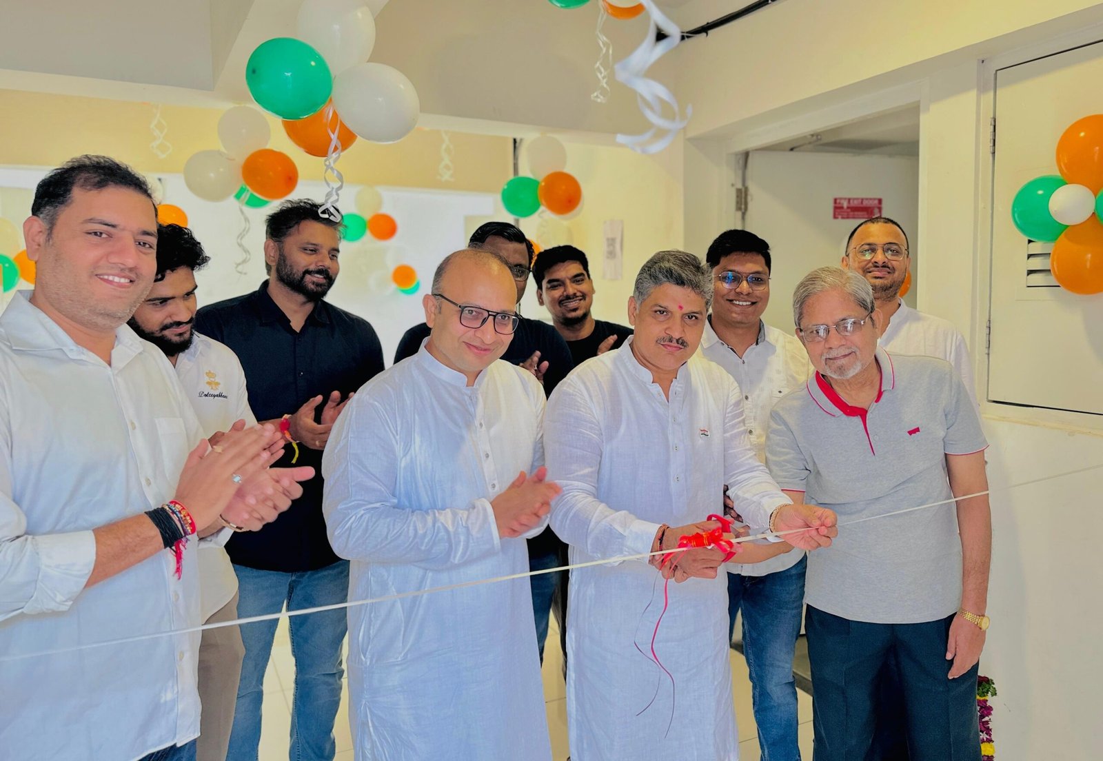 स्वातंत्र्यदिनी यशवन सेंट्रल उजळली हरित उर्जेंने : सौरऊर्जा प्रकल्पाचे उद्घाटन!