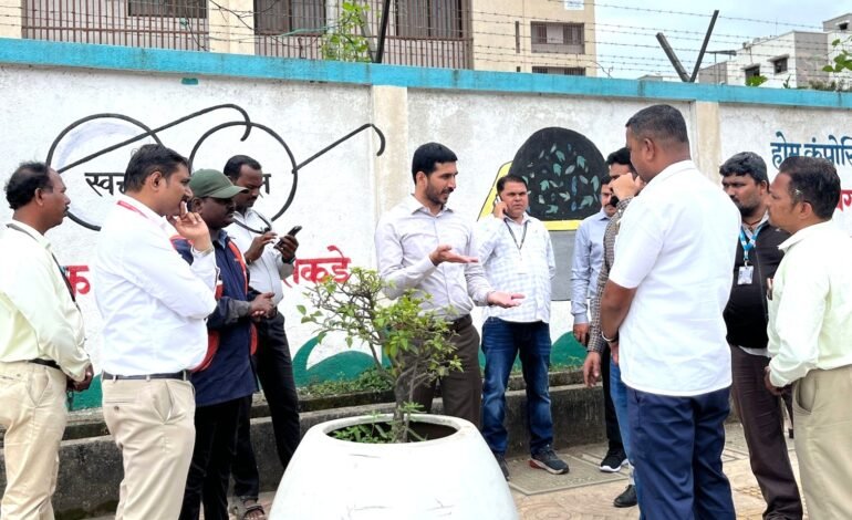 दुभाजक व फुटपाथवर लावण्यात आलेल्या झाडांच्या संरक्षणासाठी महापालिकेचे नियोजन!