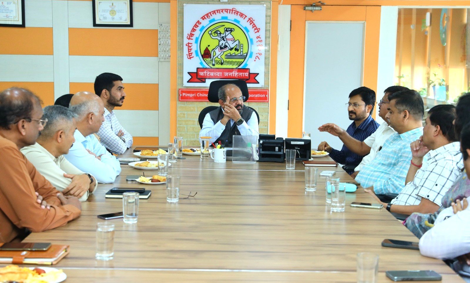 शहरातील पदपथावरील मोटार गाड्यांवर प्रथम कारवाई : प्रभारी आयुक्त