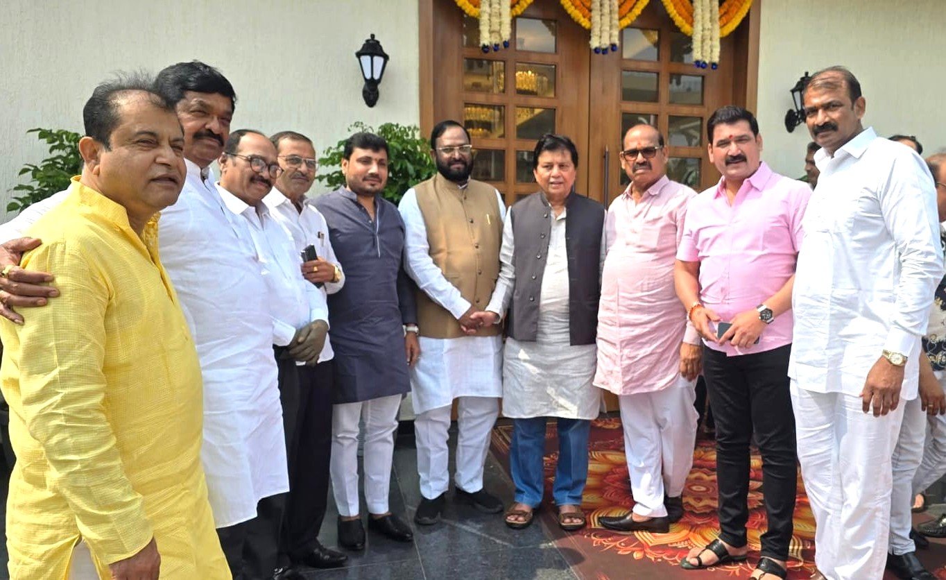 दिशा दिवाळी फराळात रंगली राजकारणाच्या पलीकडची गप्पांची मैफल!