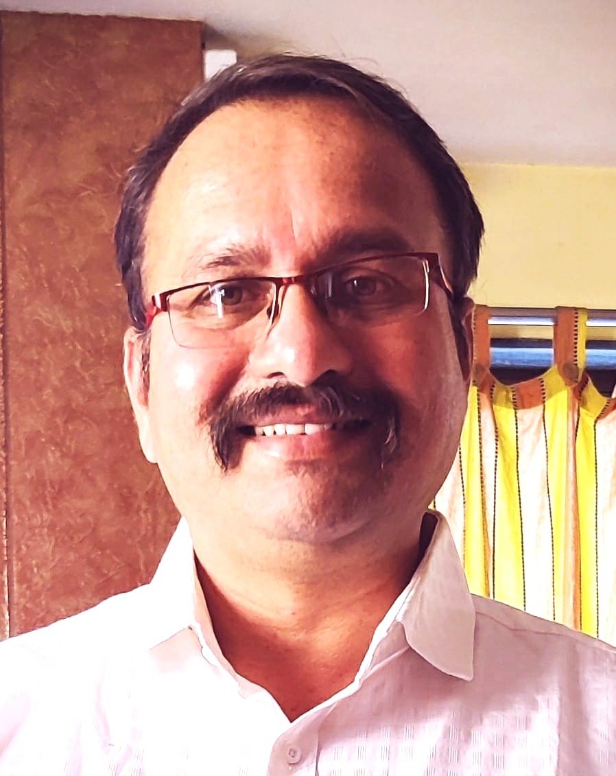 डॉ, विश्वास मोरे यांच्या “पावले तुकोबांची” या ग्रंथास प्रथम क्रमांक!