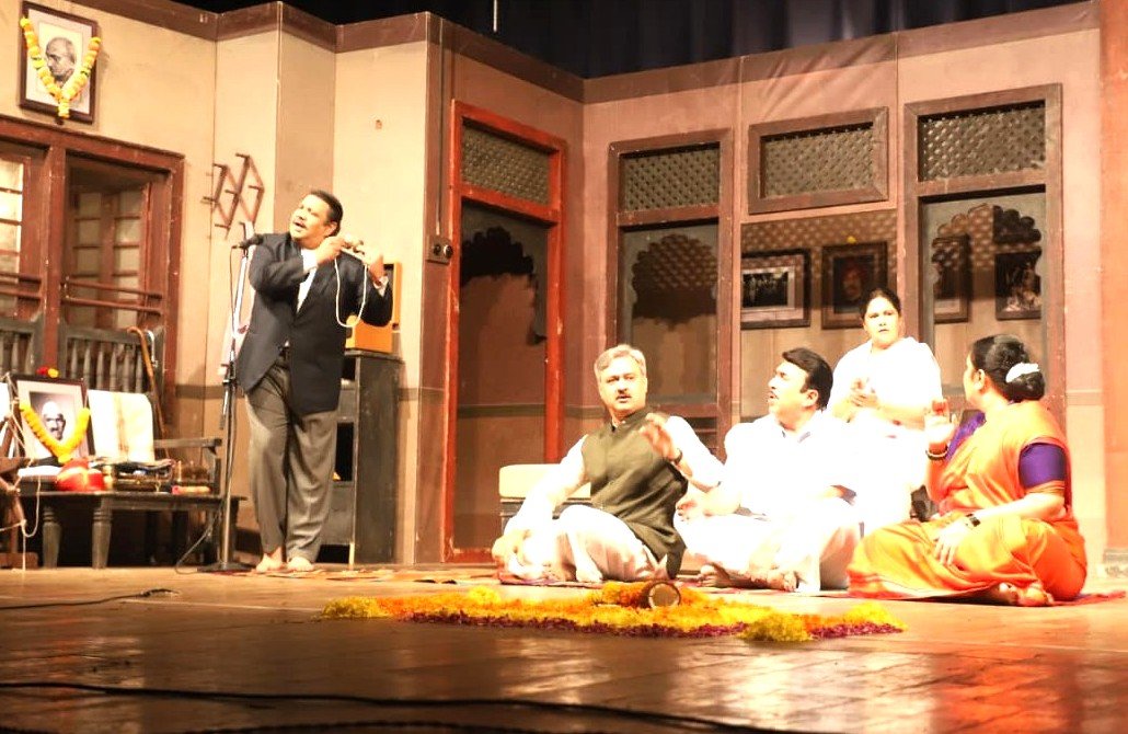 प्रभावी अभिनय आणि कथानकाने प्रेक्षकांची मने जिंकली!