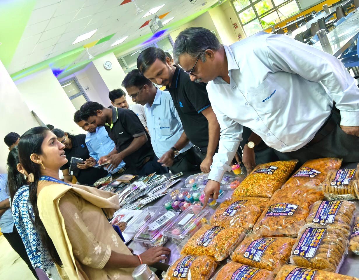 दिवाळीतून महिला स्वयं-सहाय्यता बचत गटांना मिळाला रोजगार!