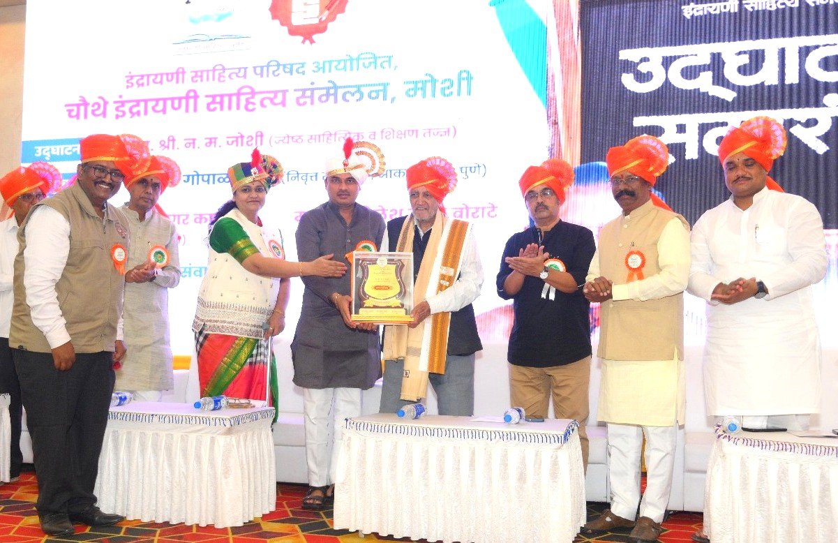 देवत्वाची प्रचिती साहित्यातून येते : डॉ. न. म. जोशी