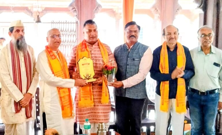 मॅारिशस येथे जोपासलेली मराठी संस्कृती अभिमानास्पद :डॉ. रवींद्र घांगुर्डे