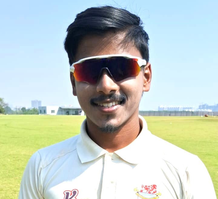 क्रिकेट स्पर्धेत व्ही.डब्ल्यू.सी.सी.व इ नाईन क्रिकेट क्लब विजयी!