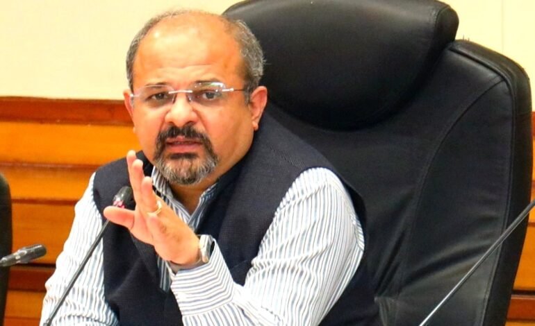 प्रारुप मतदार यादीवर प्राप्त होणा-या सूचनांची गांभिर्याने दखल घ्या : आयुक्त श्रावण हर्डीकर