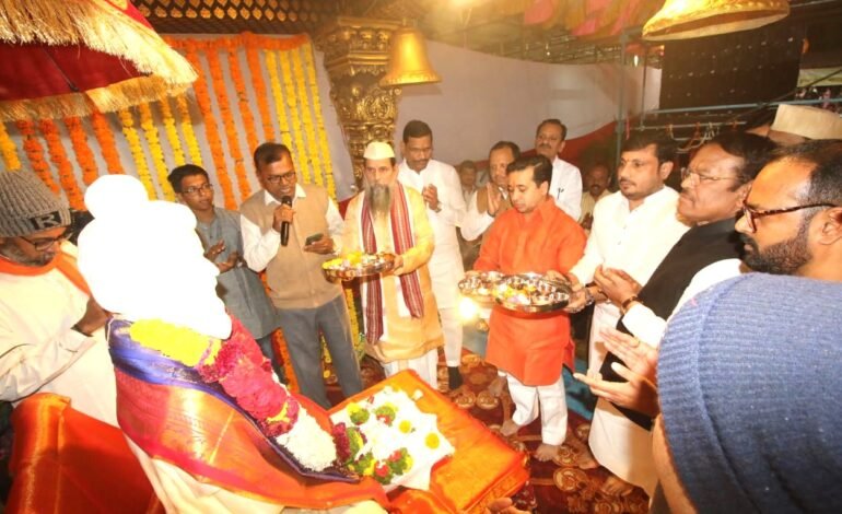 हिंदू मंदिरांच्या जमिनी व परिसरातील अतिक्रमणांवर कारवाई करा : मंत्री नितेश राणे