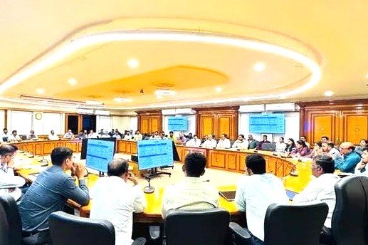 रात्रीच्या स्वच्छता मोहिमेत महिलांची शिफ्ट बंद करण्याचे निर्देश!