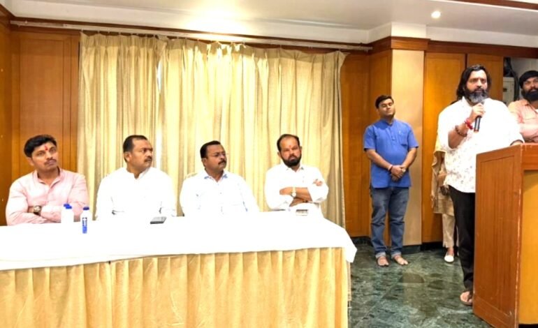 धर्मवीर संभाजी महाराजांच्या शौर्यस्मृती जागवण्यासाठी ‘बलिदान मास’!