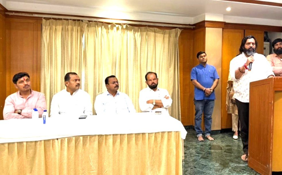 धर्मवीर संभाजी महाराजांच्या शौर्यस्मृती जागवण्यासाठी ‘बलिदान मास’!