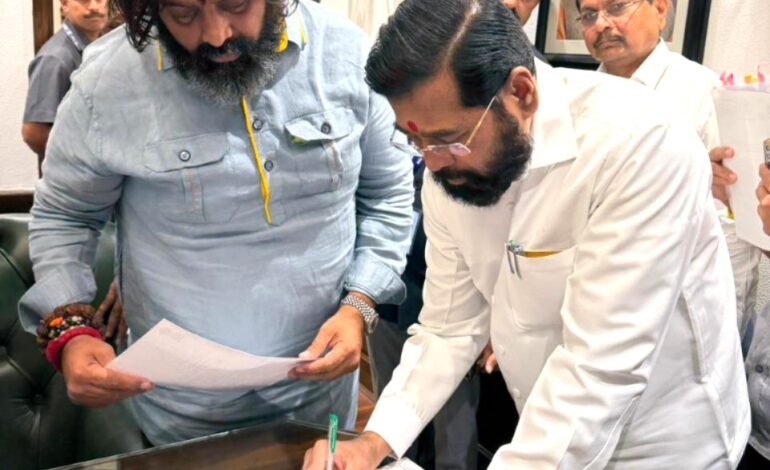 श्रीक्षेत्र आळंदी यात्रेकरिता अनुदान वाढीसाठी मुख्यमंत्र्यांना साकडे!