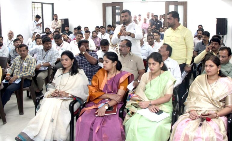 प्रभागातील समस्या संवेदनशीलतेने समजून प्राधान्याने सोडवा : महापौर रवि लांडगे