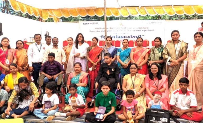 उपमहापौर शर्मिला बाबर यांच्या हस्ते दिव्यांग विद्यार्थ्यांना साहित्य वाटप!