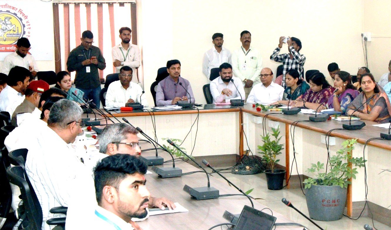 नागरिकांच्या अडचणी प्राधान्याने सोडविणे ही प्रशासनाची प्राथमिक जबाबदारी : महापौर रवि लांडगे