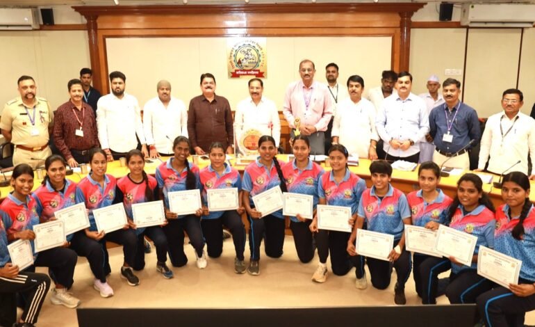 महापौरांच्या हस्ते कलाकार, खेळाडू व साहित्यिकांचा सन्मान करण्याचा ठराव मंजूर!