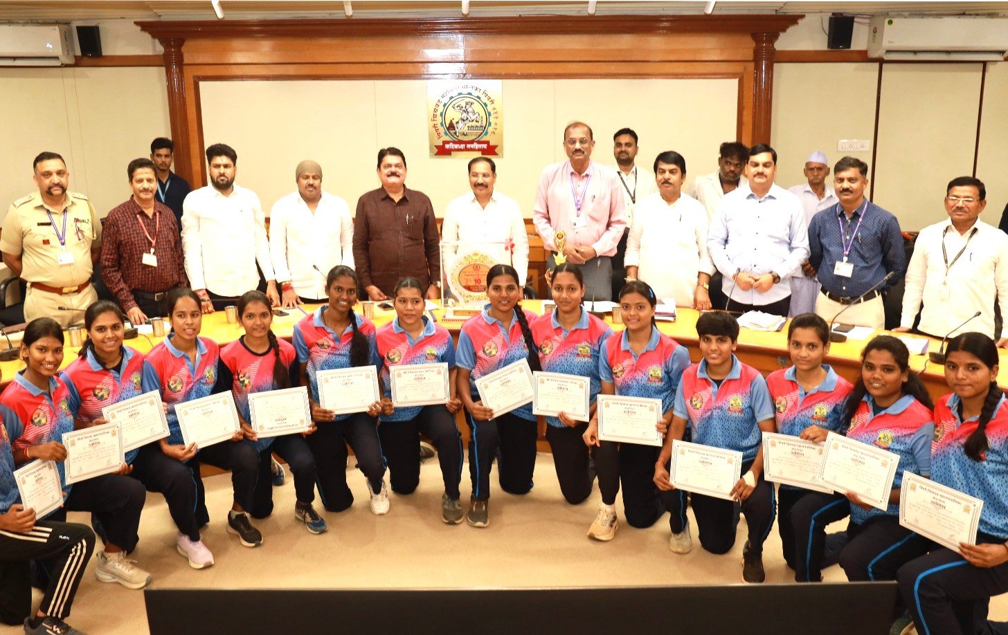 महापौरांच्या हस्ते कलाकार, खेळाडू व साहित्यिकांचा सन्मान करण्याचा ठराव मंजूर!