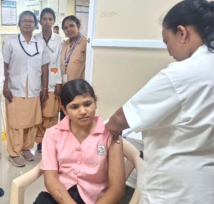 मुलींच्या आरोग्य संरक्षणासाठी महिला ‘एचपीव्ही लसीकरण मोहीम’ सुरू!