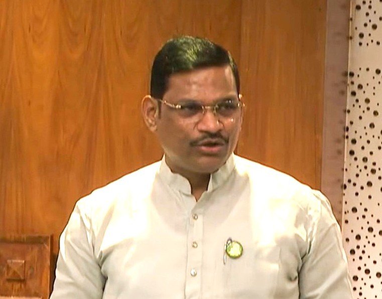 आयटी कर्मचाऱ्यांच्या तक्रारींसाठी स्वतंत्र ट्रिब्युनल: कामगार मंत्री आकाश फुंडकर