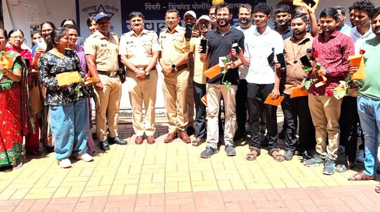 चोरीला गेलेले 130 मोबाईल मूळ मालकांना परत!