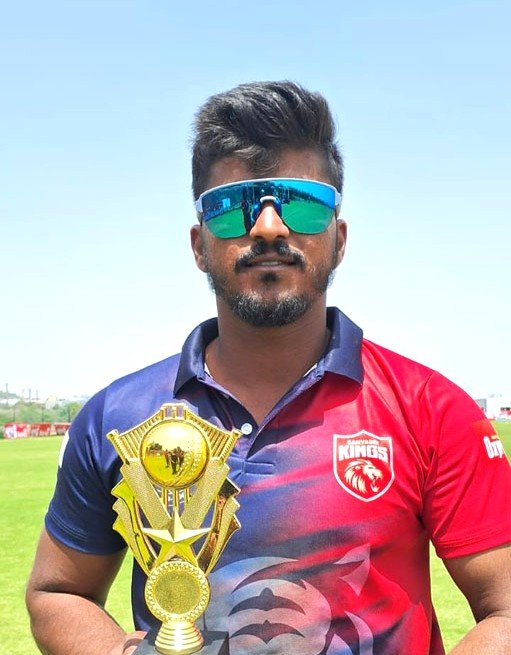 सह्याद्री किंग्ज संघाचा, विश्व टायगर्स संघावर ८ गडी राखून दणदणीत विजय!