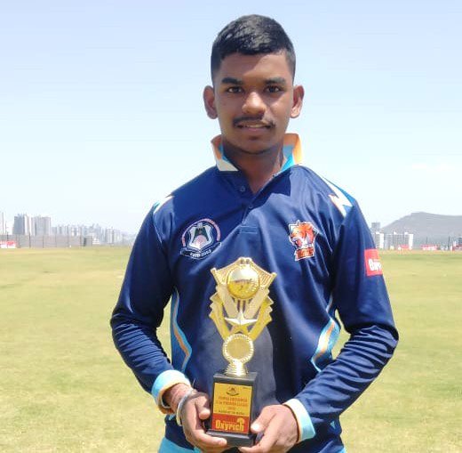 विश्व टायगर्स, असवानी डेअरडेव्हिल्स्‌‍ संघांची विजयी आगेकूच !