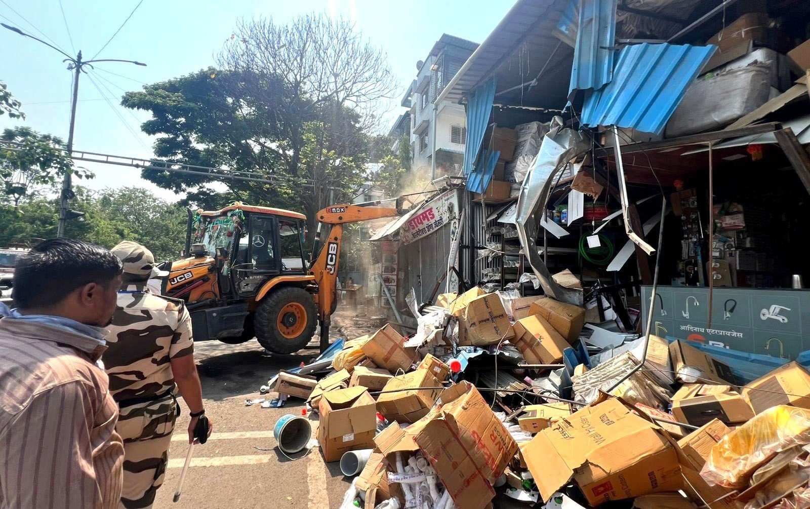 पिंपळे गुरव,नवी सांगवी येथील अनधिकृत बांधकामांवर महानगरपालिकेची कारवाई!