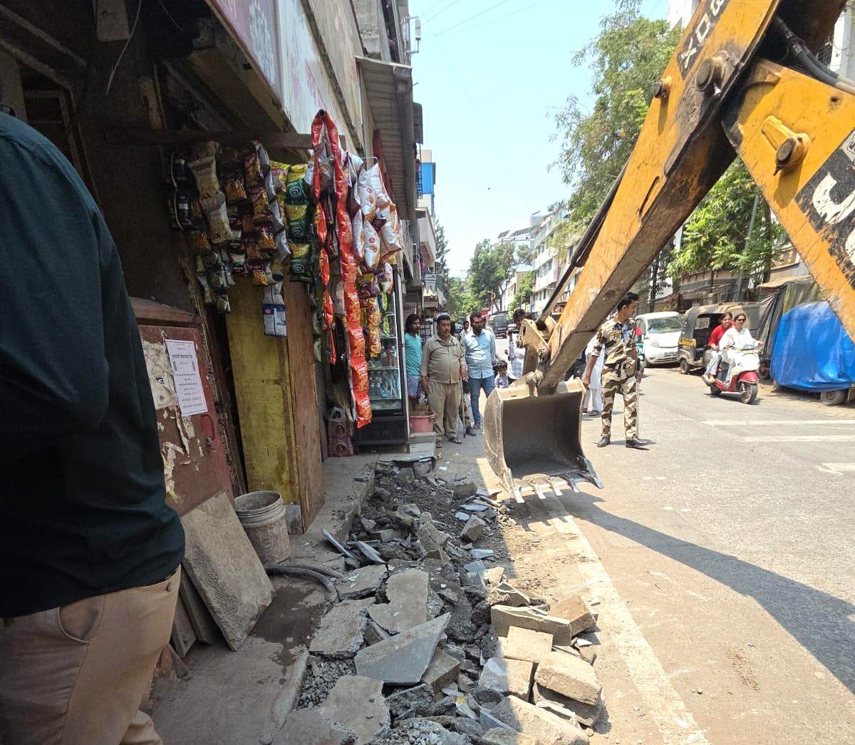 ” ग क्षेत्रीय कार्यालय”अंतर्गत अनधिकृत बांधकामांवर कारवाई!