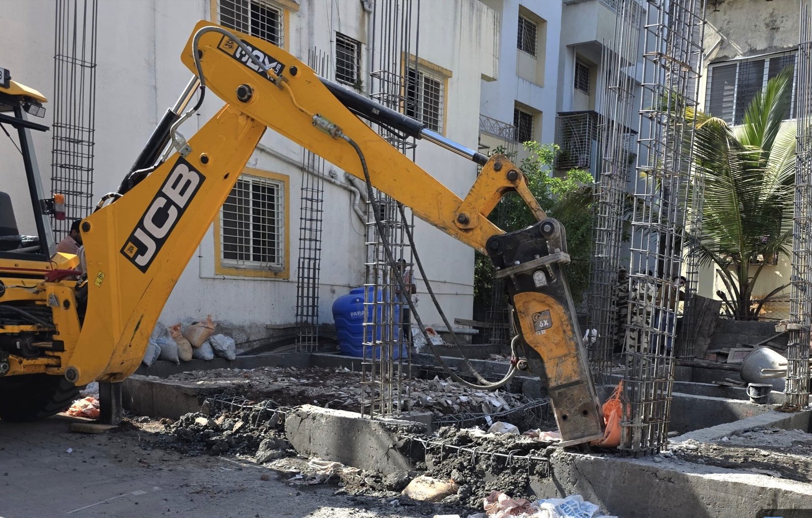 रहाटणी परिसरात नाल्यावरील अतिक्रमण व अनधिकृत बांधकामांवर कारवाई!