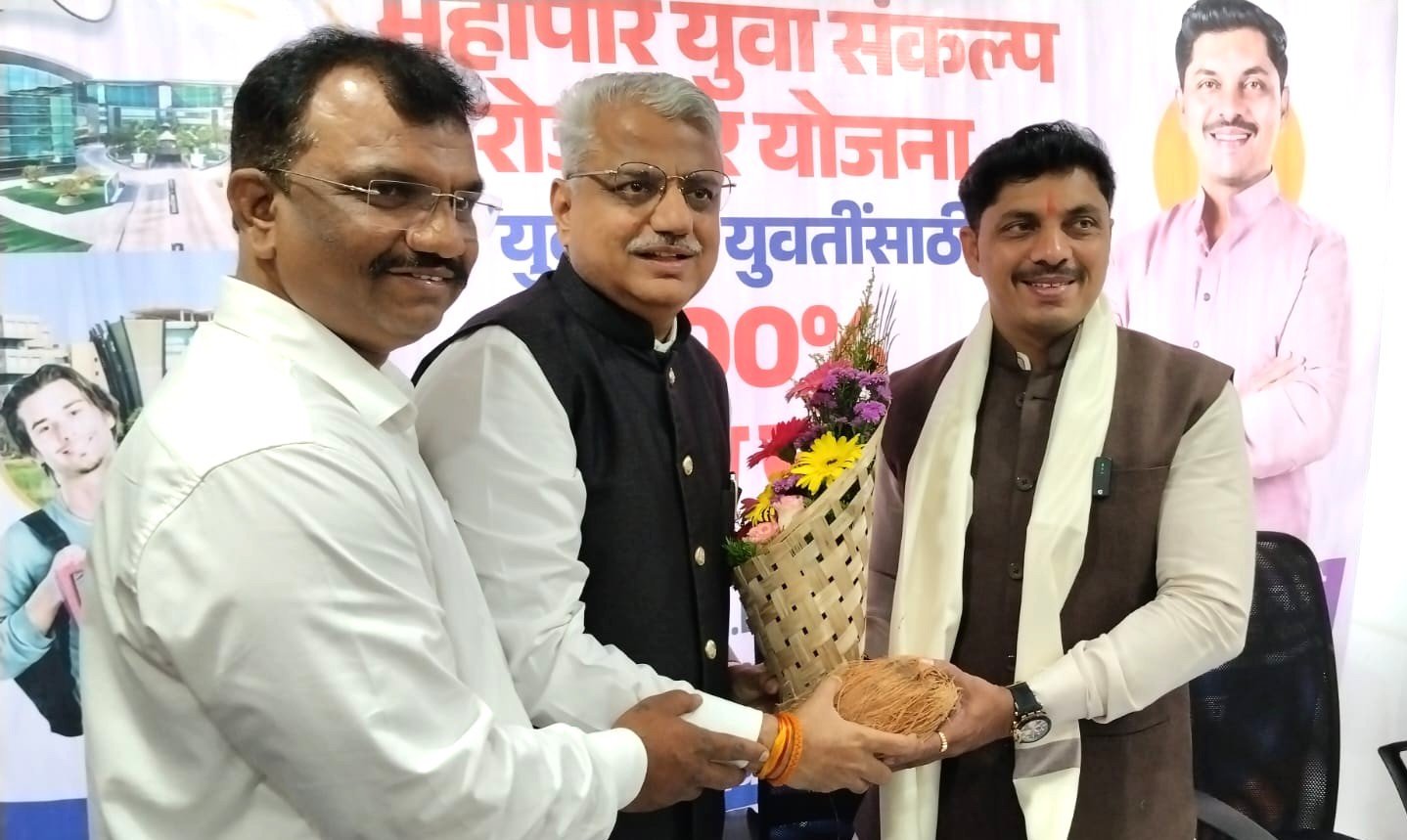 भोसरी आणि चाकणमध्ये ‘महापौर युवा संकल्प रोजगार केंद्रा’चा शुभारंभ!