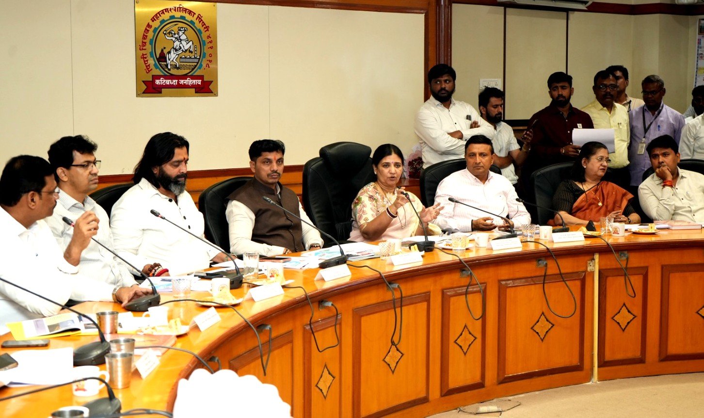 शहरातील प्रकल्प पूर्ण करून नागरिकांना मूलभूत सुविधा द्याव्यात : राज्यमंत्री माधुरी मिसाळ