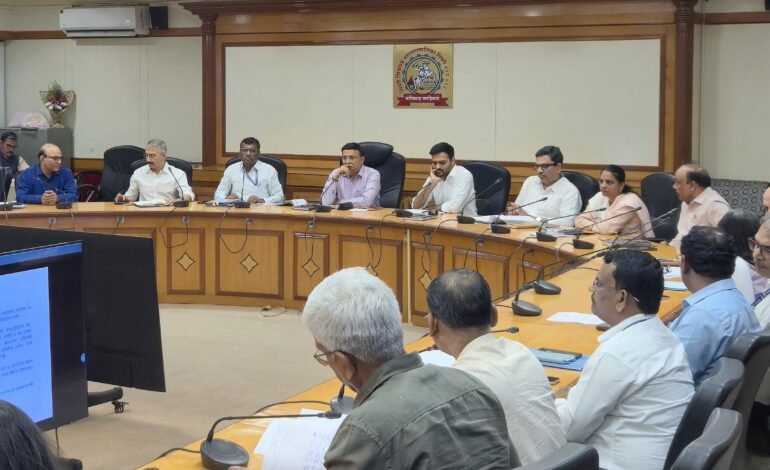 पावसाळ्याच्या पार्श्वभूमीवर आपत्तीपूर्व सूक्ष्म नियोजनावर भर द्यावा; आयुक्त !