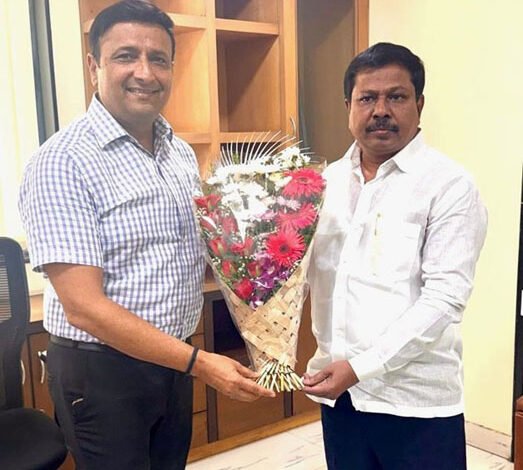 विधानसभा उपाध्यक्ष अण्णा बनसोडे यांनी प्रलंबित प्रकल्पांची घेतली माहिती!
