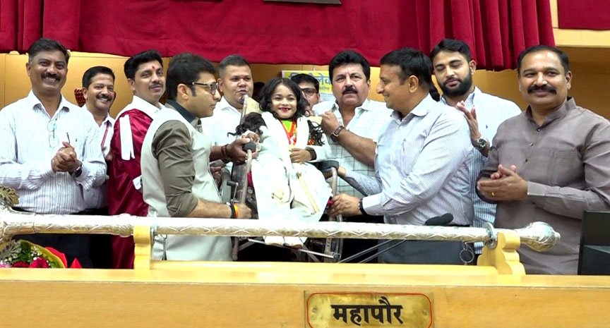 राष्ट्रपती पुरस्कार विजेत्या ,गायिका अबोली जरीत यांचा महापौर रवि लांडगे यांच्या हस्ते सन्मान!