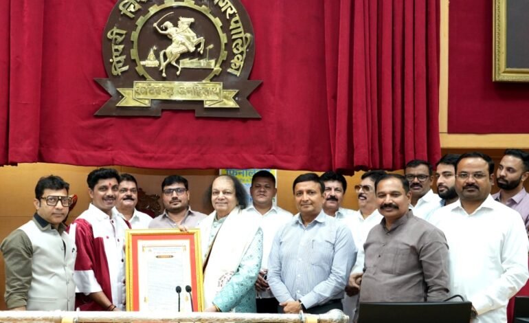 महापालिका सर्वसाधारण सभेत पंडित डॉ. नंदकिशोर कपोते यांचा महापौरांच्या हस्ते मानपत्र देऊन सन्मान!