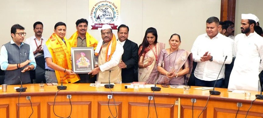 वारकऱ्यांना सुविधा उपलब्ध करून देण्यासाठी विविध विभागांमध्ये समन्वय साधण्याच्या सूचना!