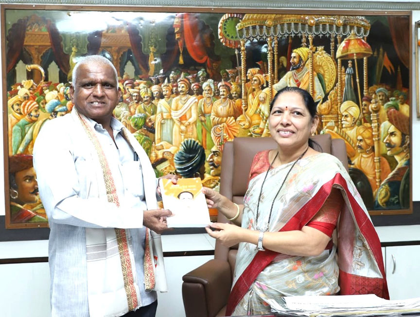 चौघडा वादनातून शहराचा नावलौकिक वाढविणारे रमेश पाचंगे यांचा उपमहापौरांकडूल गौरव!