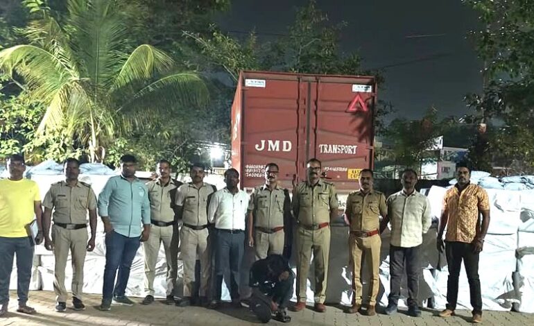 56 लाखाचा गुटखा जप्त! शिरगाव- परंदवडी पोलिसांची उर्से टोल नाक्यावर कारवाई!